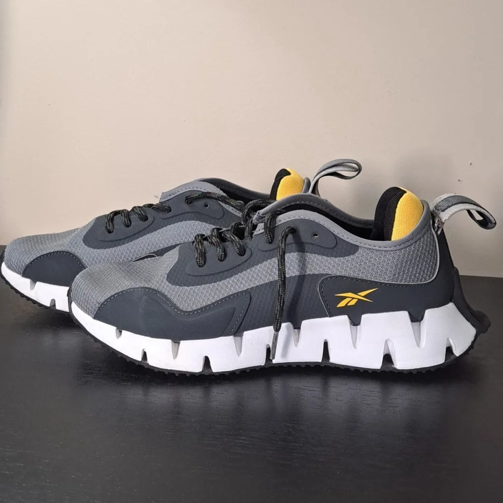 Reebok Zig Dynamica Running Shoes Big Kids 5.5 or Women's 7.5 24cm - Picture 1 of 17